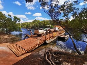 Cars crossing Jardine River via Ferry